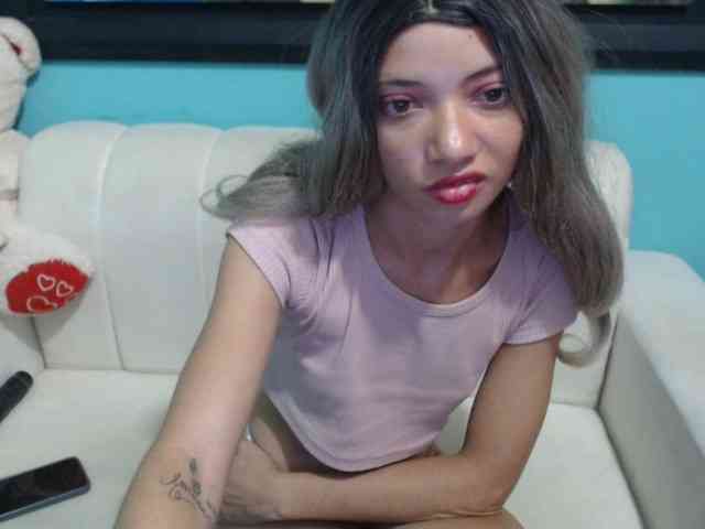 paola1425 webcam