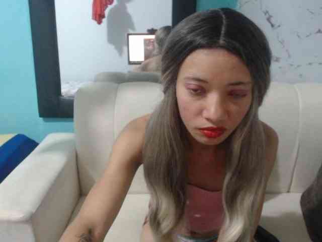 paola1425 webcam