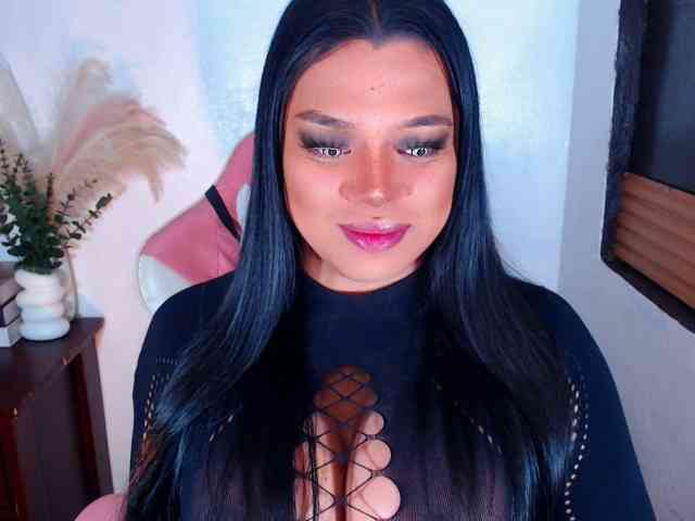 KarlaFrost Live Webcam on BongaCams