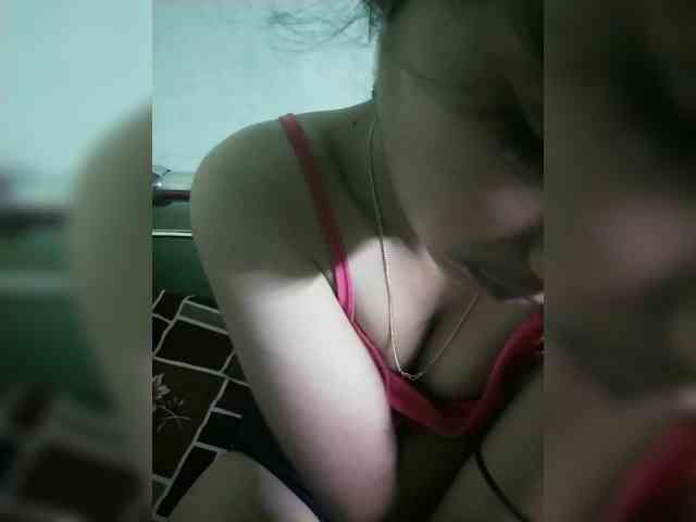 YourAadhya webcam