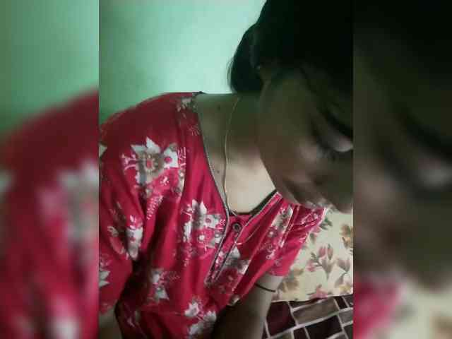 YourAadhya webcam