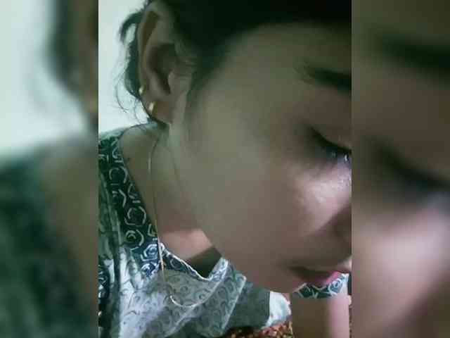 YourAadhya webcam