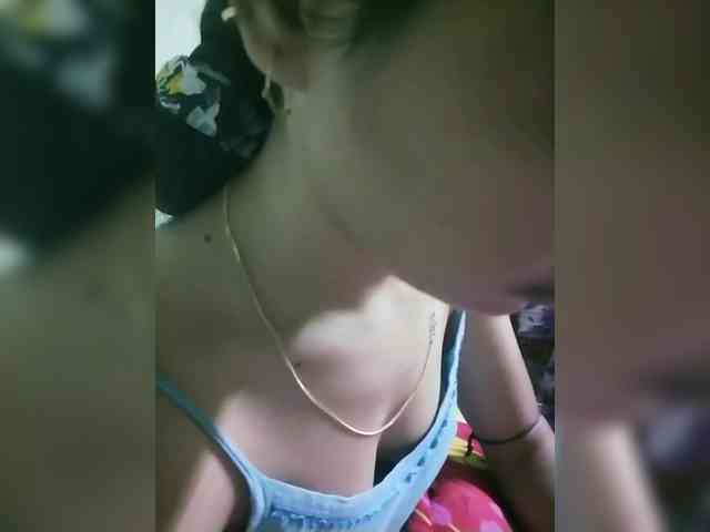 YourAadhya webcam