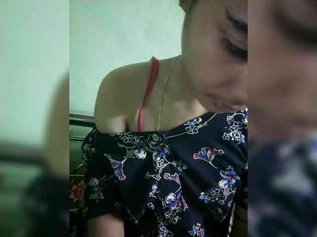 YourAadhya webcam