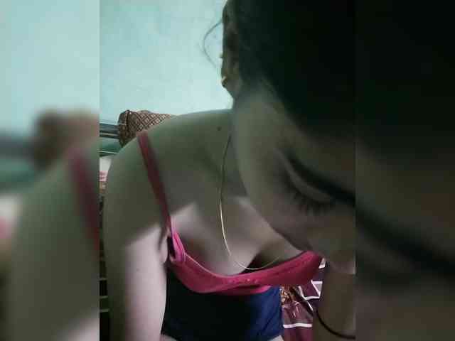 YourAadhya webcam