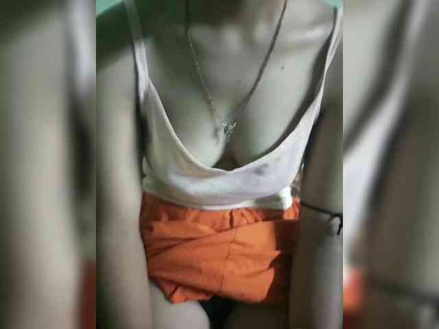 YourAadhya webcam