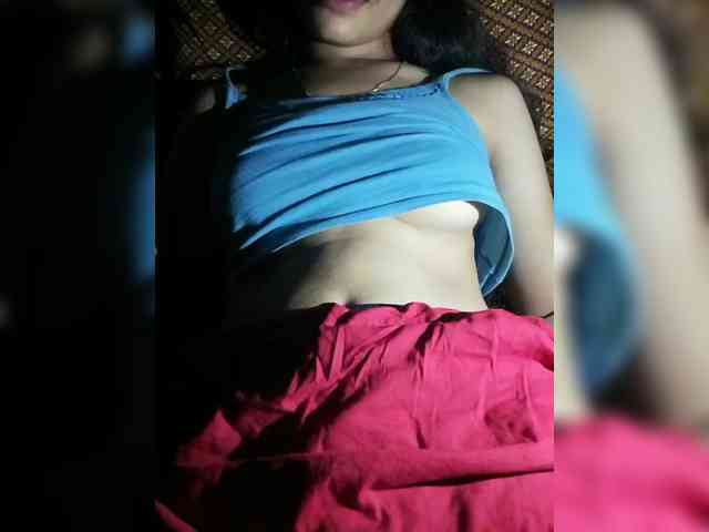 YourAadhya webcam