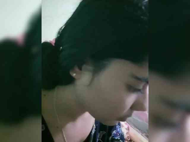 YourAadhya webcam