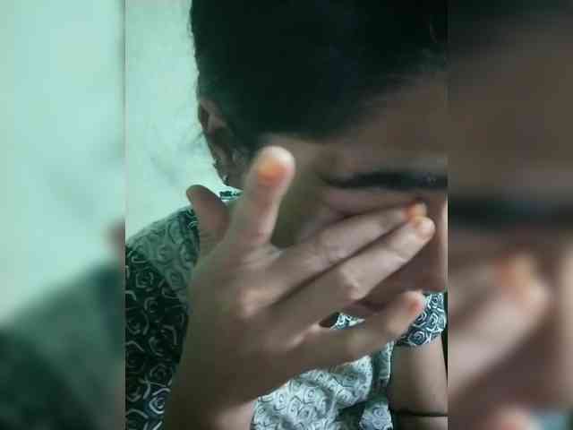 YourAadhya webcam