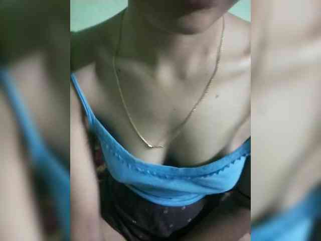YourAadhya webcam