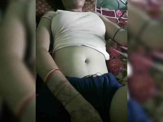 YourAadhya webcam