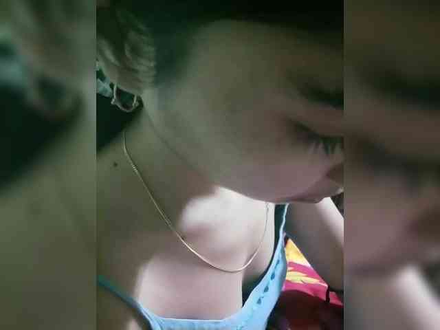 YourAadhya webcam