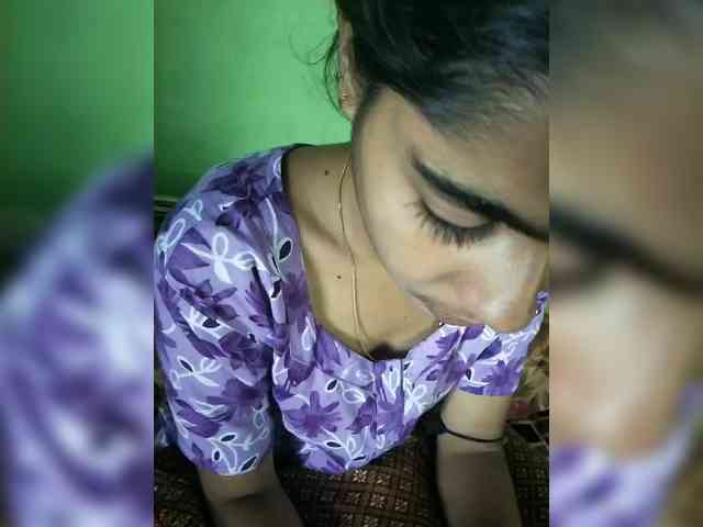 YourAadhya webcam