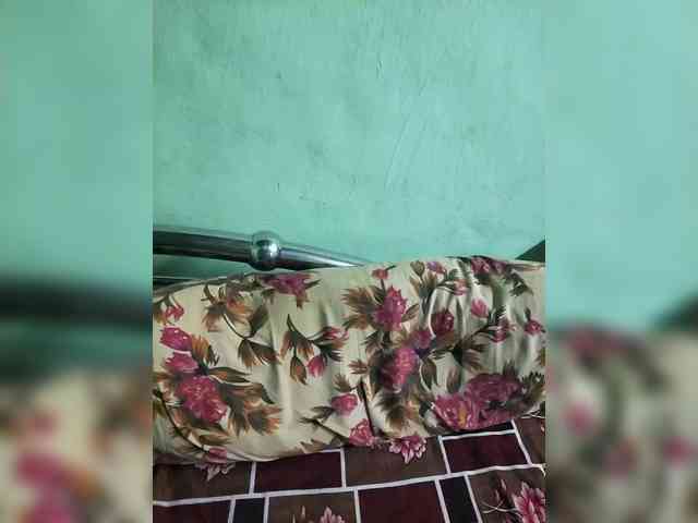 YourAadhya webcam