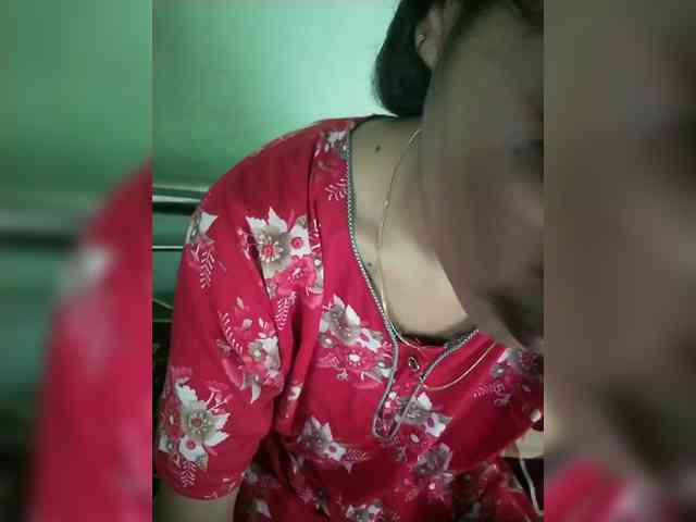 YourAadhya webcam