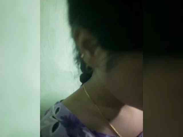 YourAadhya webcam
