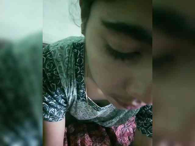 YourAadhya webcam