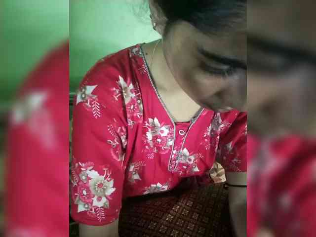 YourAadhya webcam