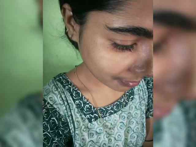YourAadhya webcam