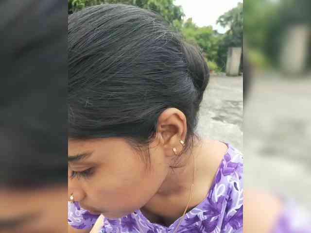 YourAadhya webcam
