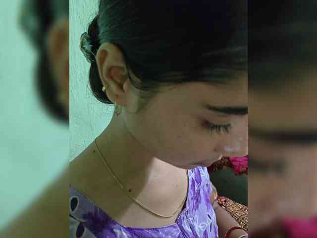 YourAadhya webcam