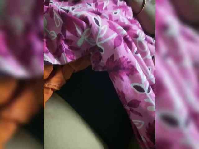 YourAadhya webcam