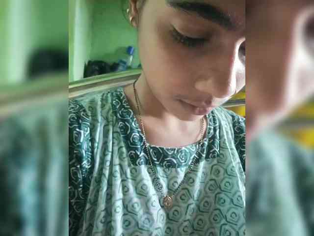 YourAadhya Live Webcam on BongaCams