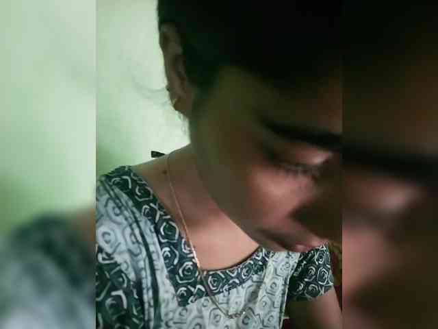 YourAadhya webcam