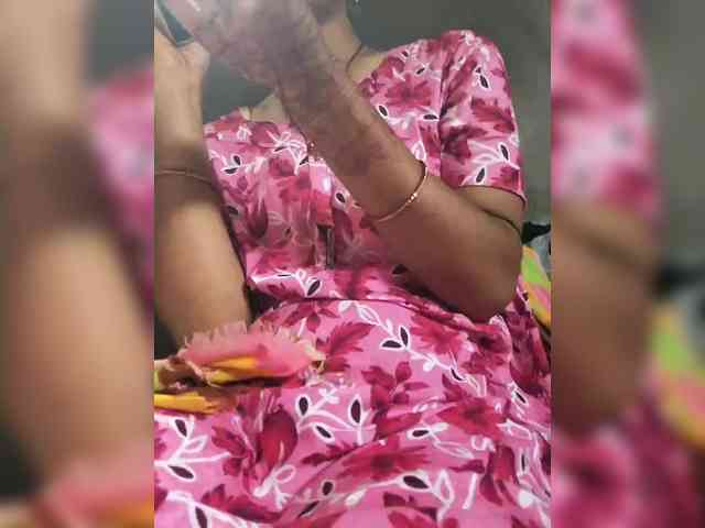 YourAadhya webcam