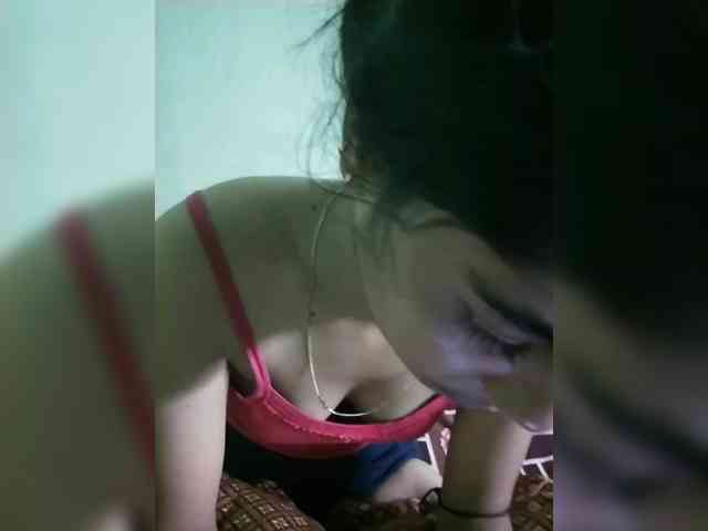 YourAadhya webcam