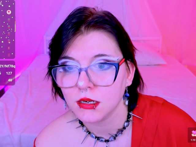 bluelunaray's BongaCams show and profile