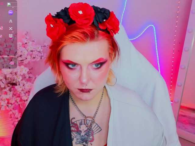 bluelunaray's BongaCams show and profile