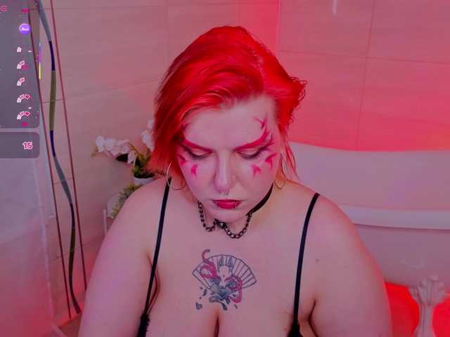 bluelunaray's BongaCams show and profile