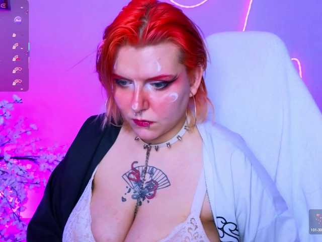 bluelunaray's BongaCams show and profile