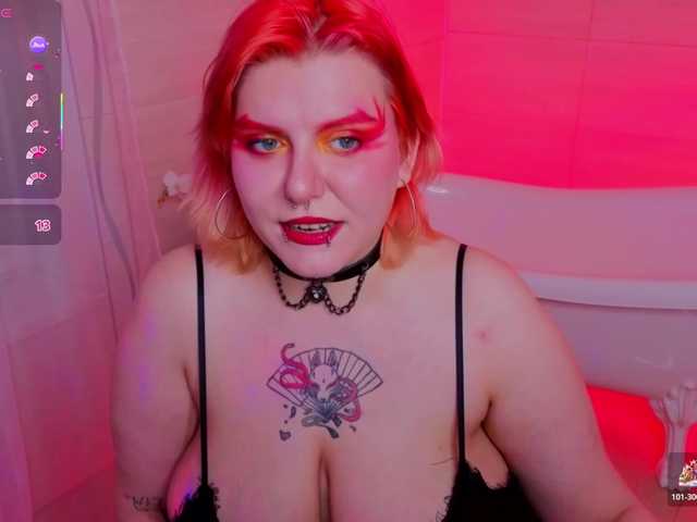 bluelunaray's BongaCams show and profile