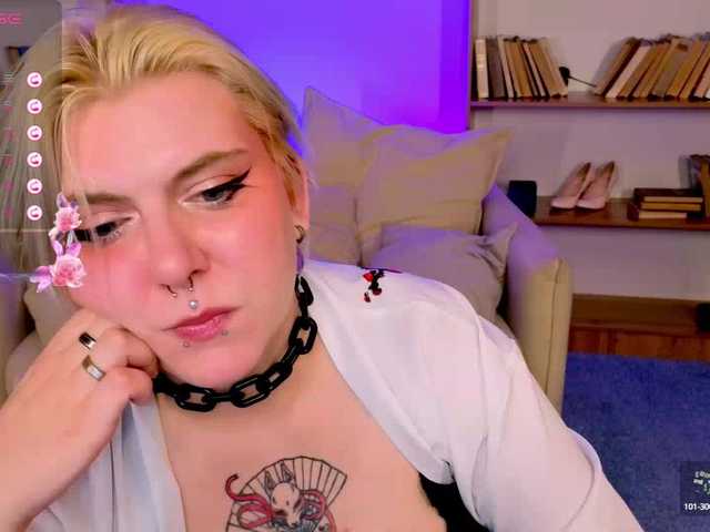  bluelunaray chat room