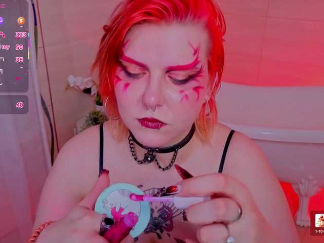 bluelunaray's BongaCams show and profile