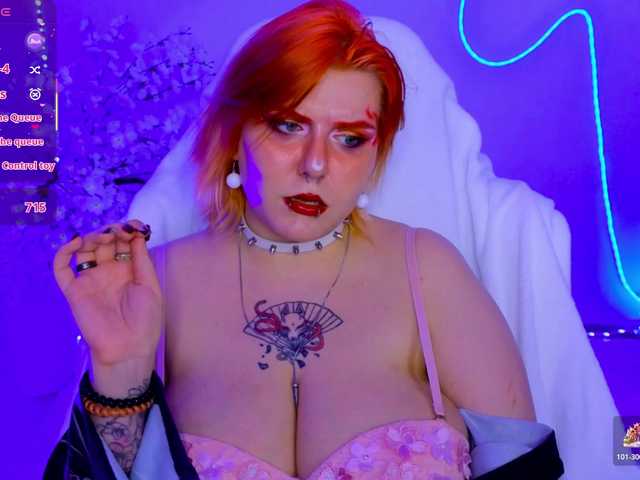 bluelunaray's BongaCams show and profile