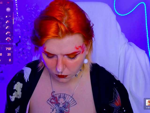 bluelunaray's BongaCams show and profile