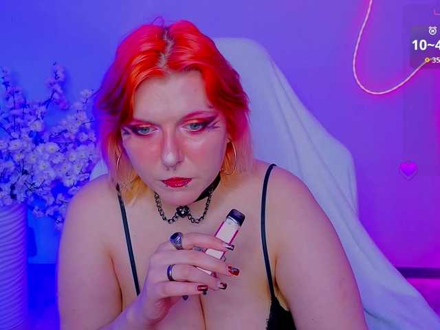 bluelunaray's BongaCams show and profile