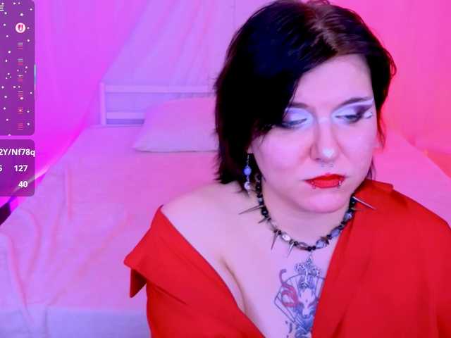 bluelunaray's BongaCams show and profile