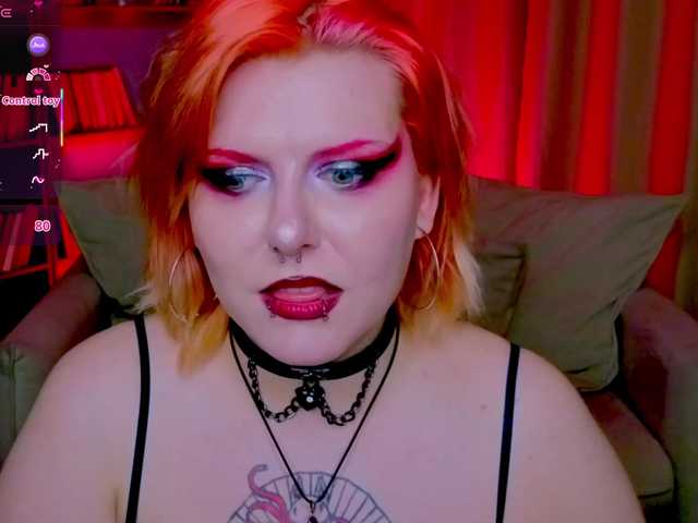 bluelunaray's BongaCams show and profile