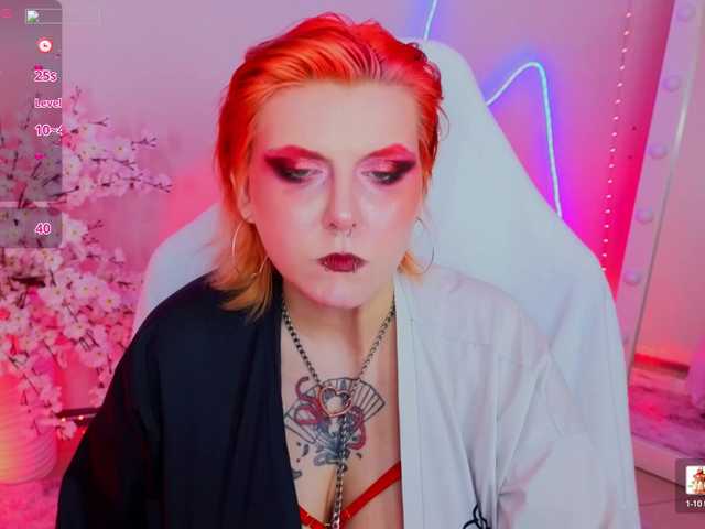 bluelunaray's BongaCams show and profile