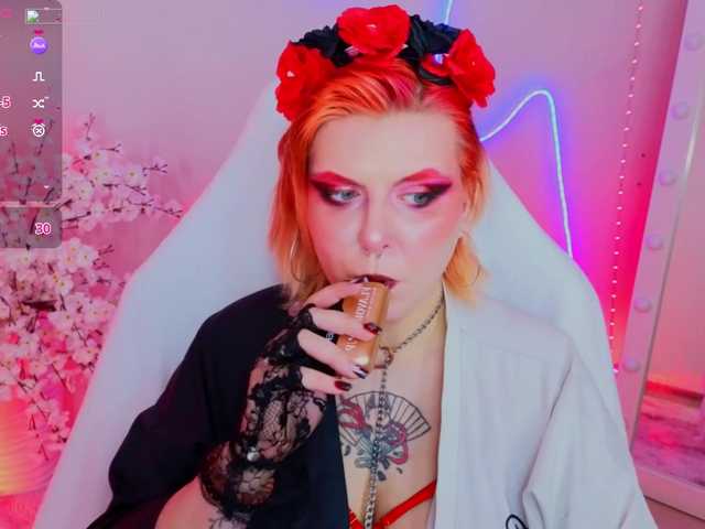 bluelunaray's BongaCams show and profile