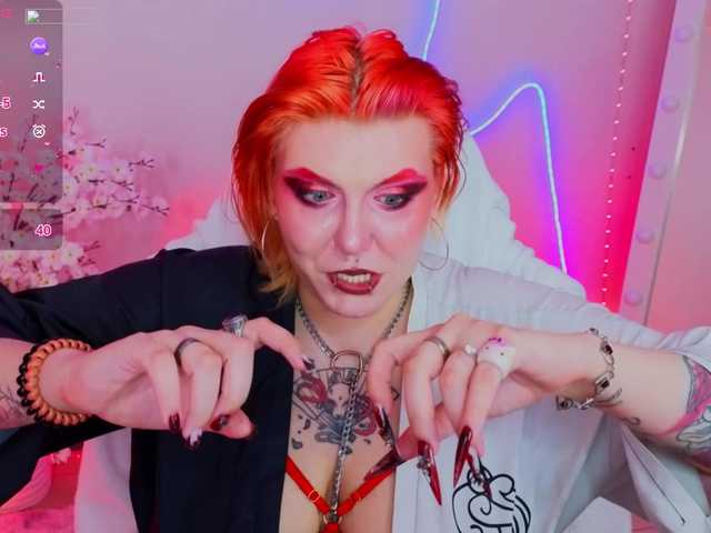 bluelunaray's BongaCams show and profile