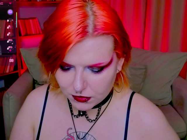 bluelunaray's BongaCams show and profile