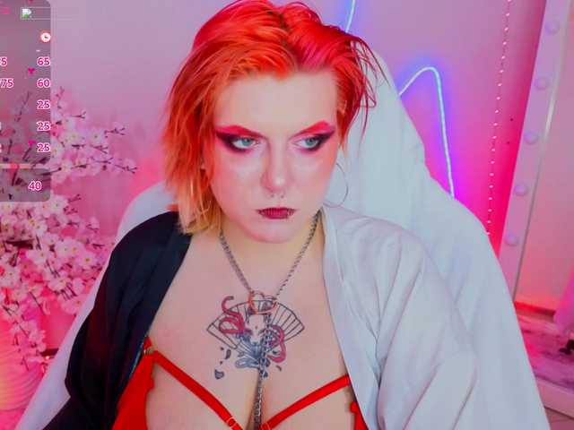 bluelunaray's BongaCams show and profile