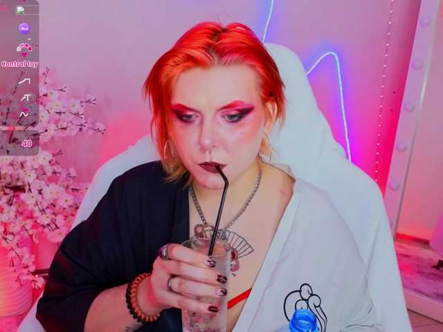 bluelunaray's BongaCams show and profile