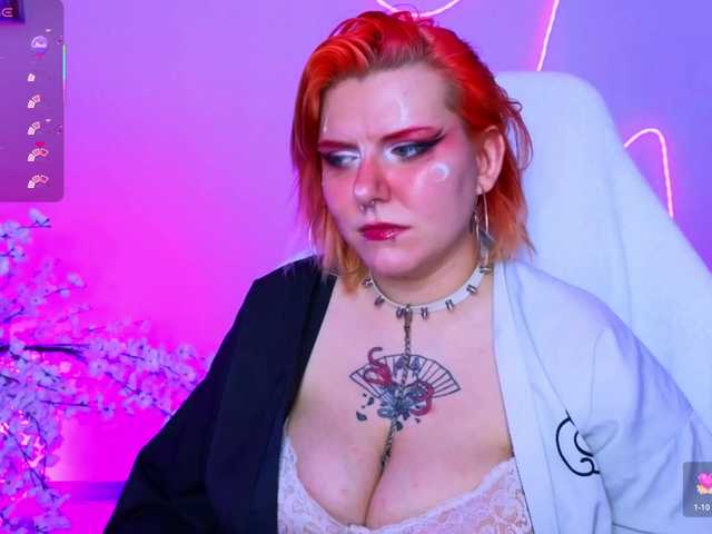 bluelunaray's BongaCams show and profile