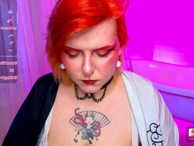 bluelunaray's BongaCams show and profile